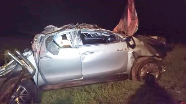 vuelco-camioneta-autopista-600x337