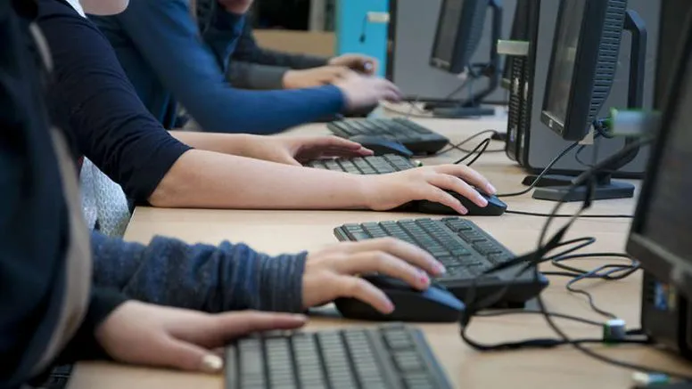 dplnews_escuela_internet_cv