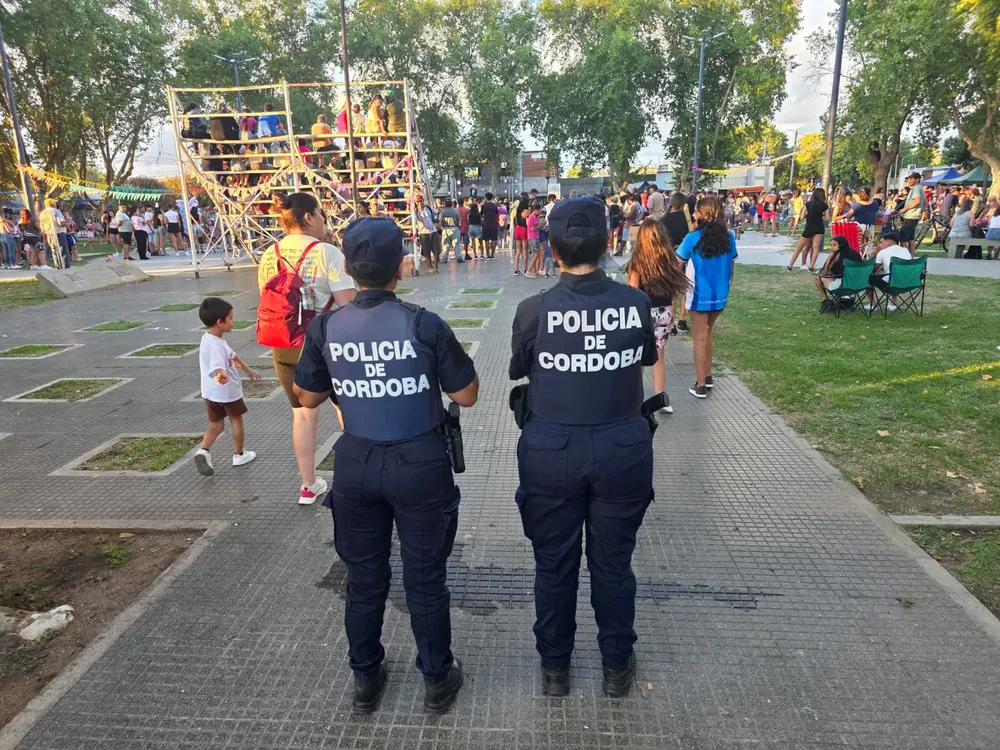 f9b1d858-4b5c-4d26-bac3-46147cf55b9a