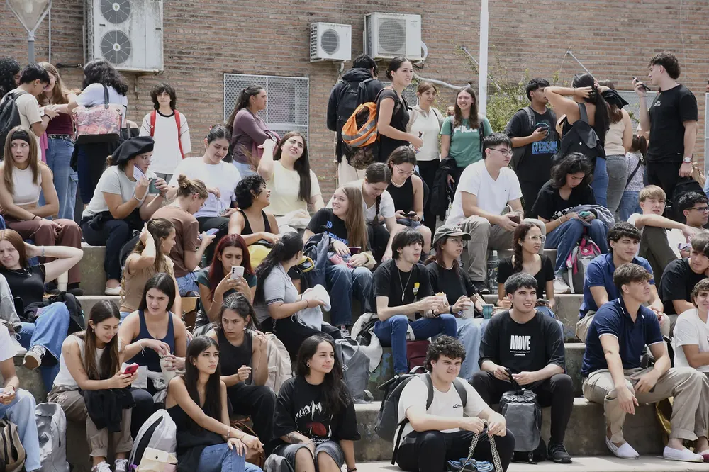 38914_09145219000000