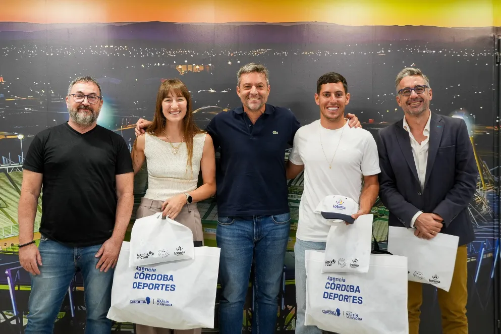 Agustin-recibe-Nico-y-Vale-Dakar-gob-2