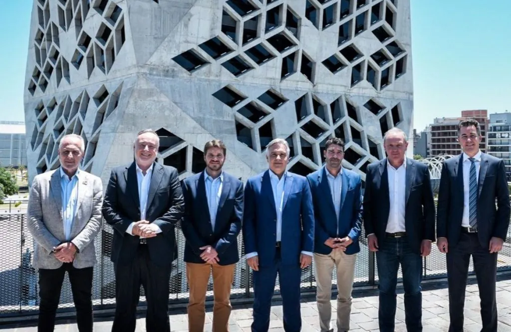 WhatsApp-Image-2025-11-17-at-15.41.42-1-1024x665