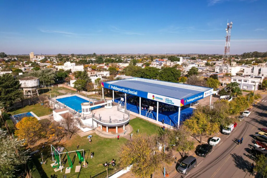 Polideportivo-La-CArlota-1024x682