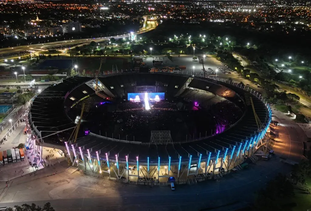 shakira-kempes-3-1024x696