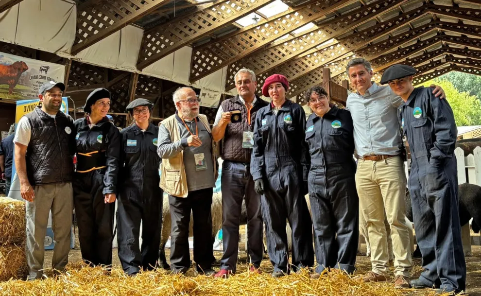 eea13cc1-34db-4a8a-81c9-fd8346a3091e-1