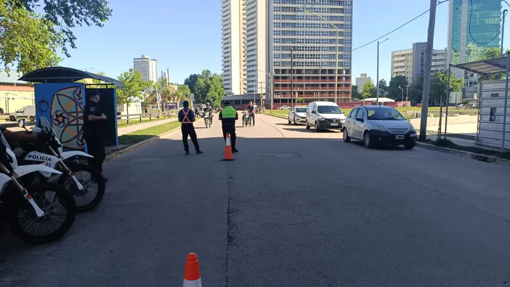 c3ea383f-baab-4fc0-b0ad-443c893ba3a8