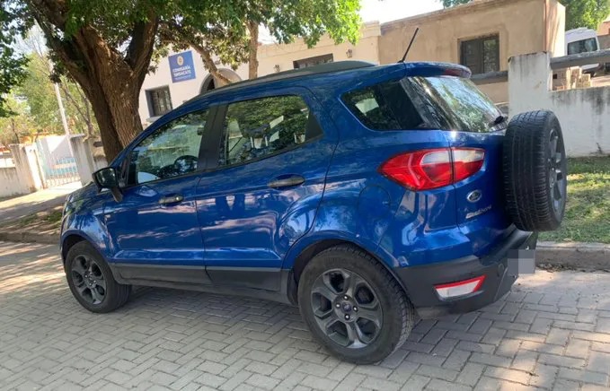 auto azul