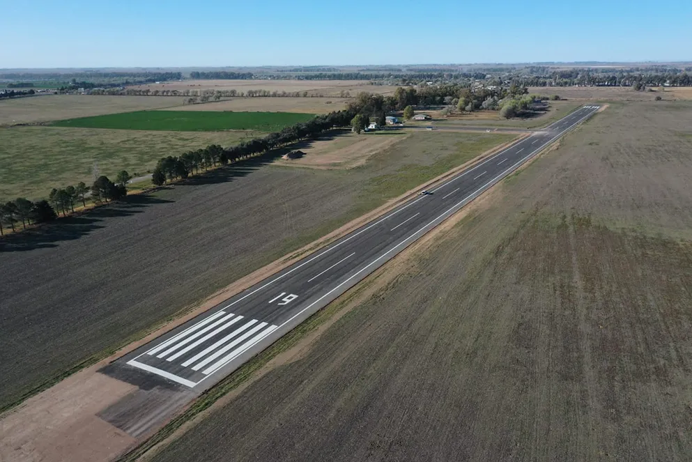 Pavimentacion-de-la-pista-del-Aeroclub-23237-1