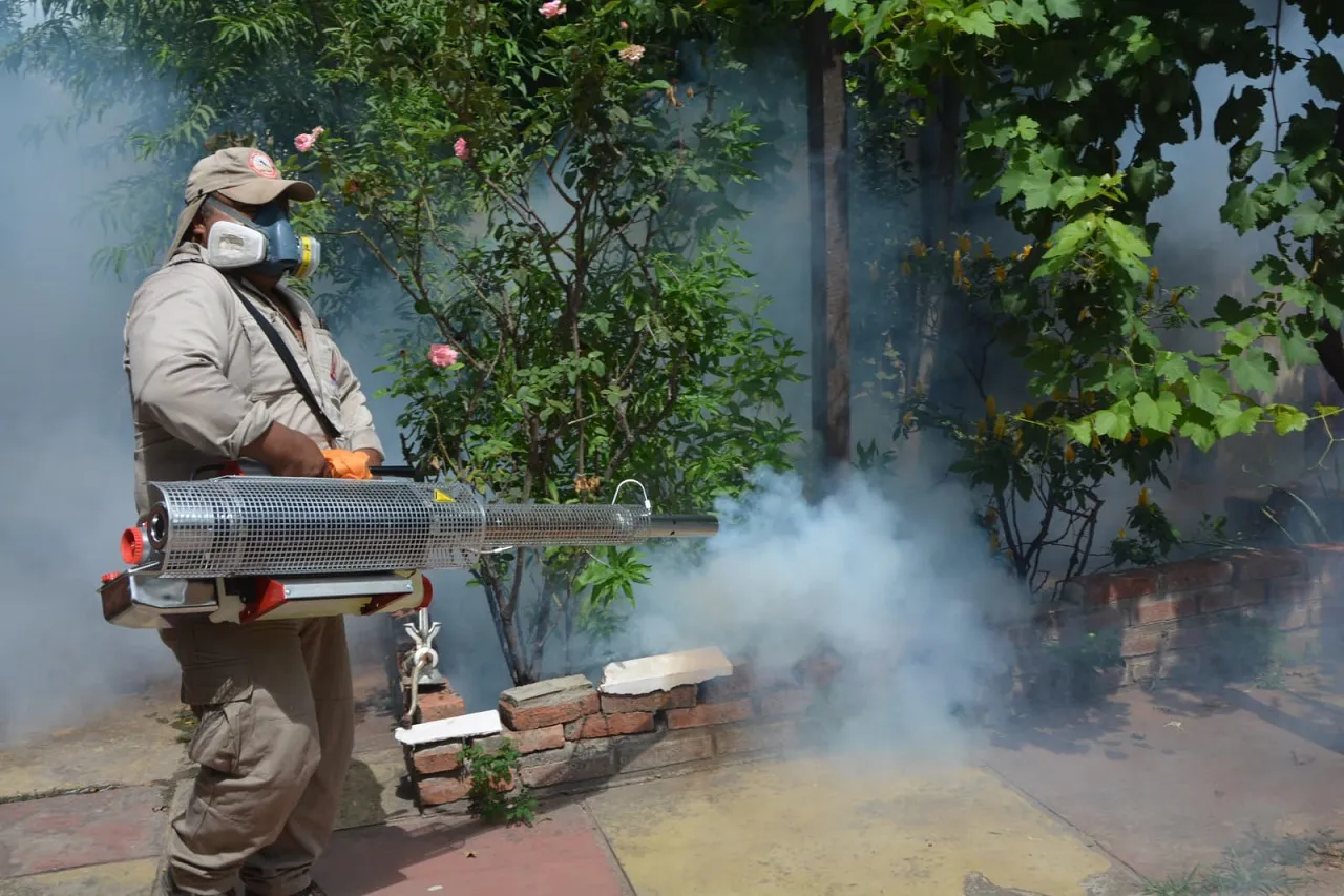 280223_Sedes_inicia_campaa_de_fumigacin_de_lucha_contra_el_dengue_en_Yacuiba