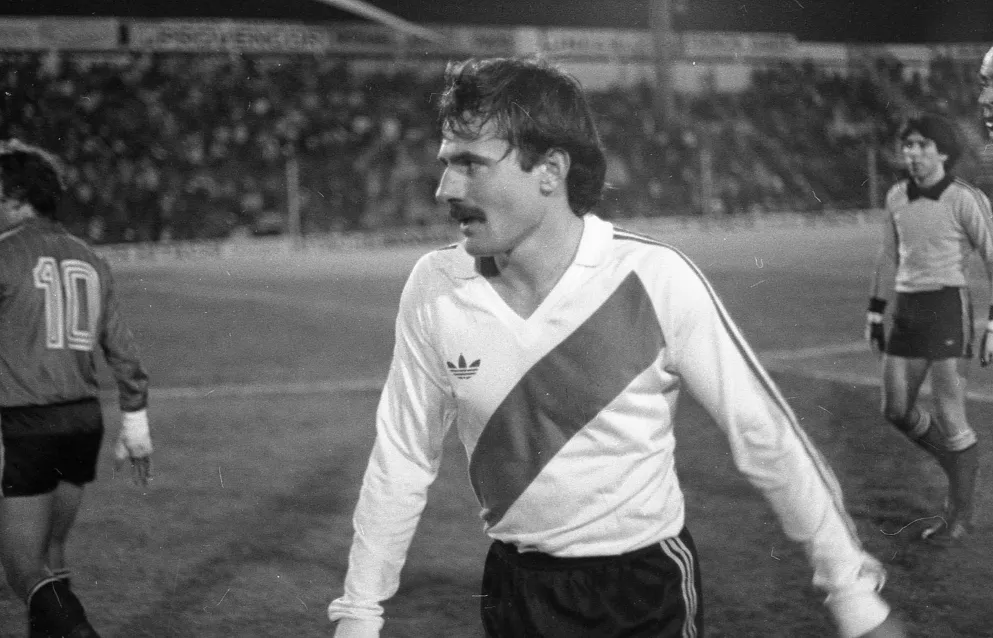 Saporiti-y-River-gob