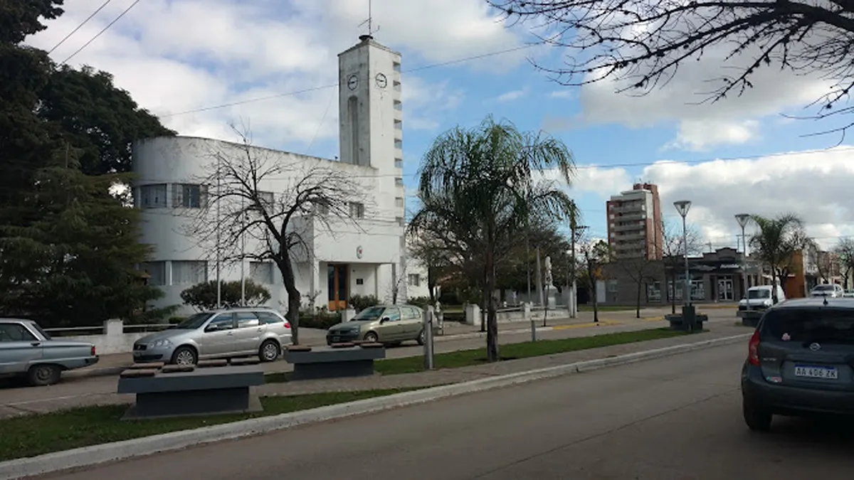 lacarlota-municipalidadjpg
