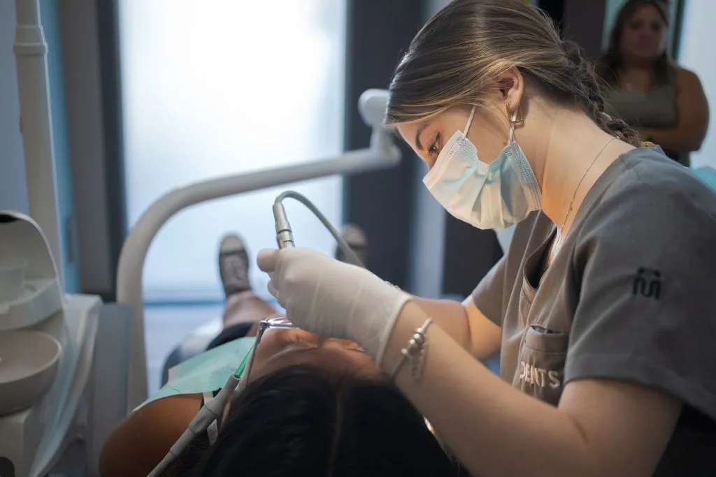 APROSS-suma-un-nuevo-prestador-odontologico-en-Villa-Maria-1-1024x683