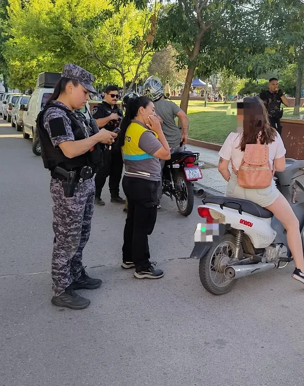 7b6b5256-e380-4ebe-b19d-aec192434838